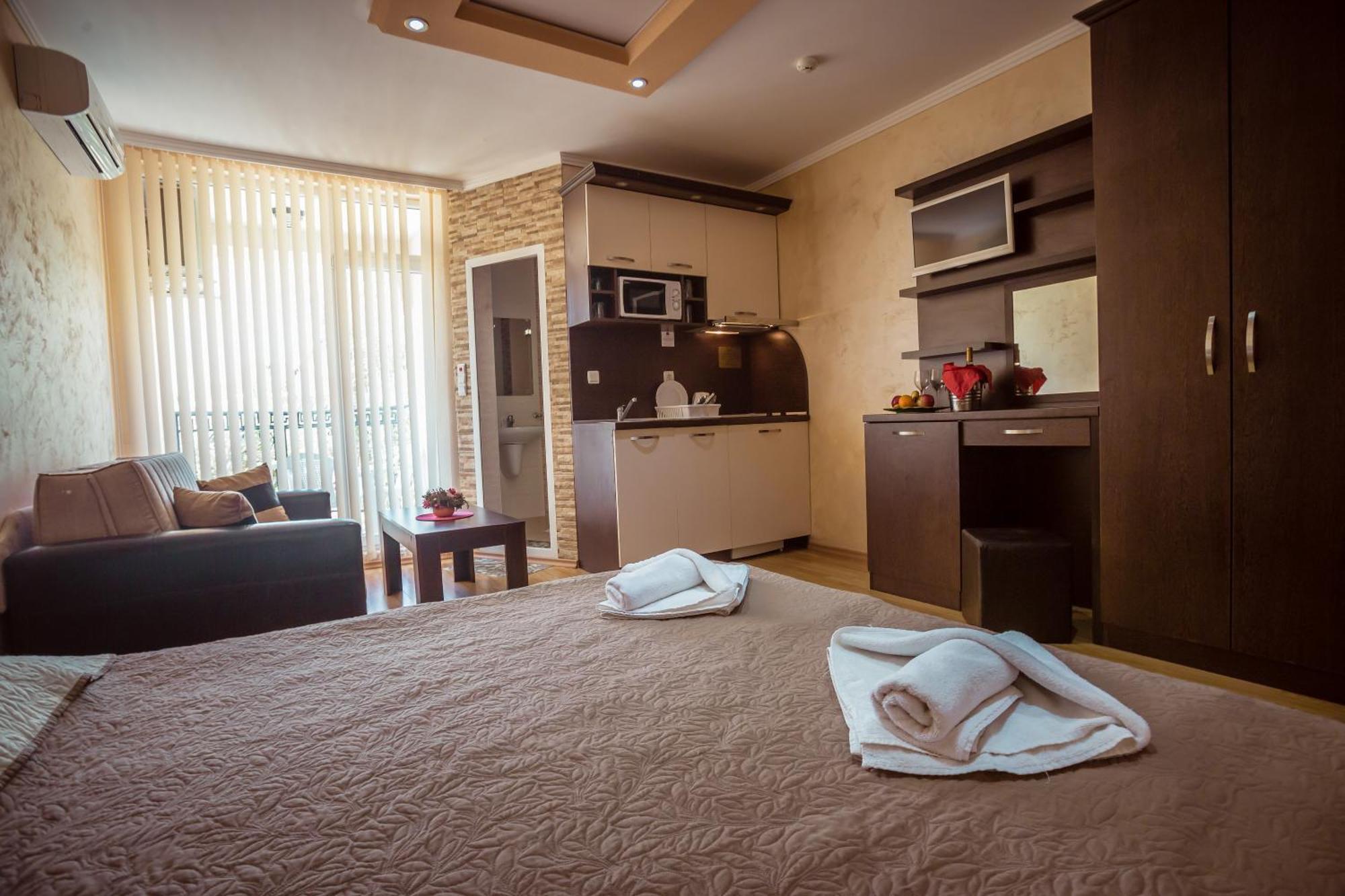 Biato Apartments Napospart Kültér fotó