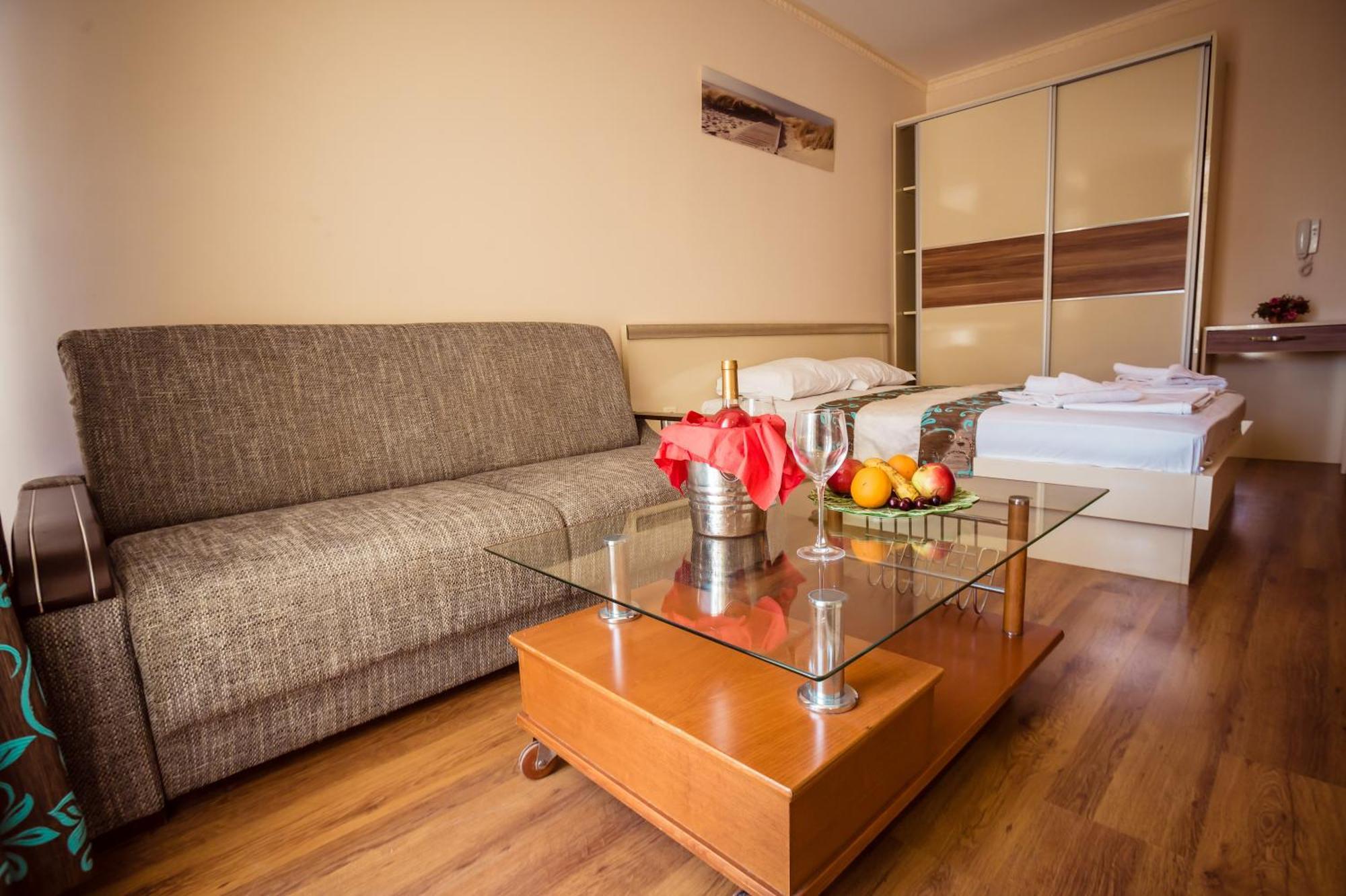 Biato Apartments Napospart Kültér fotó